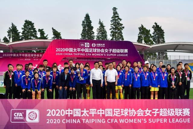留两冠军班底！胡金秋队友续约，顶薪两年起步，全力辅助孙铭徽